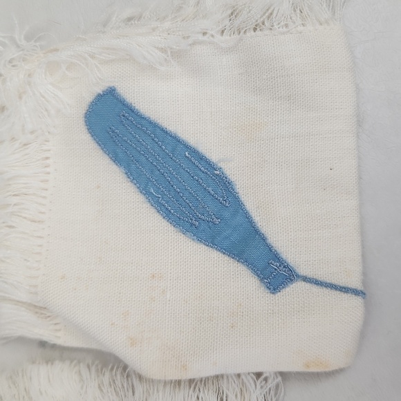 6 Vintage Embroidered Linen Napkins - Picture 4 of 5